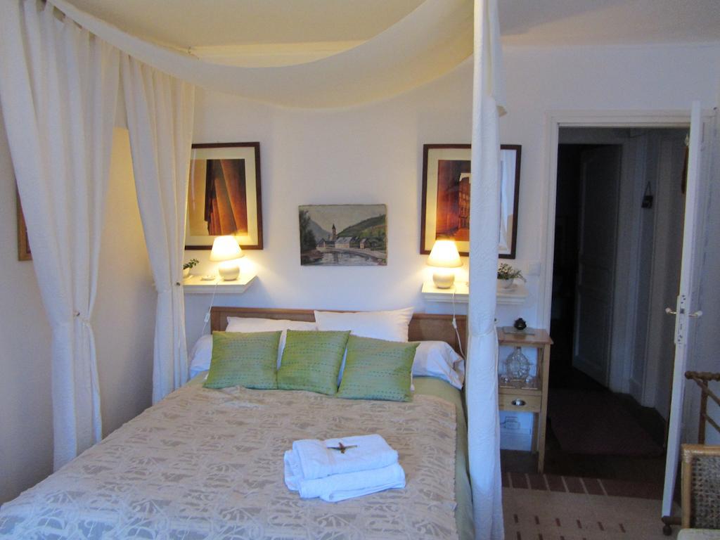 La Maison de Natasha Castillon-en-Couserans Chambre photo